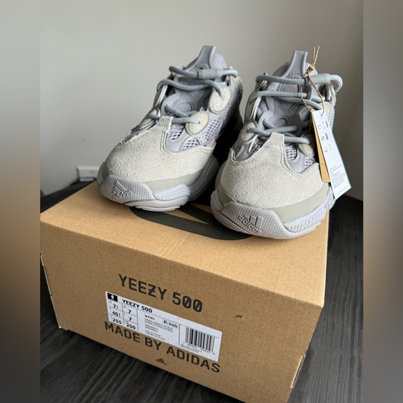Adidas Yeezy 500 Salt BNWT Shoes - Picture 1 of 6